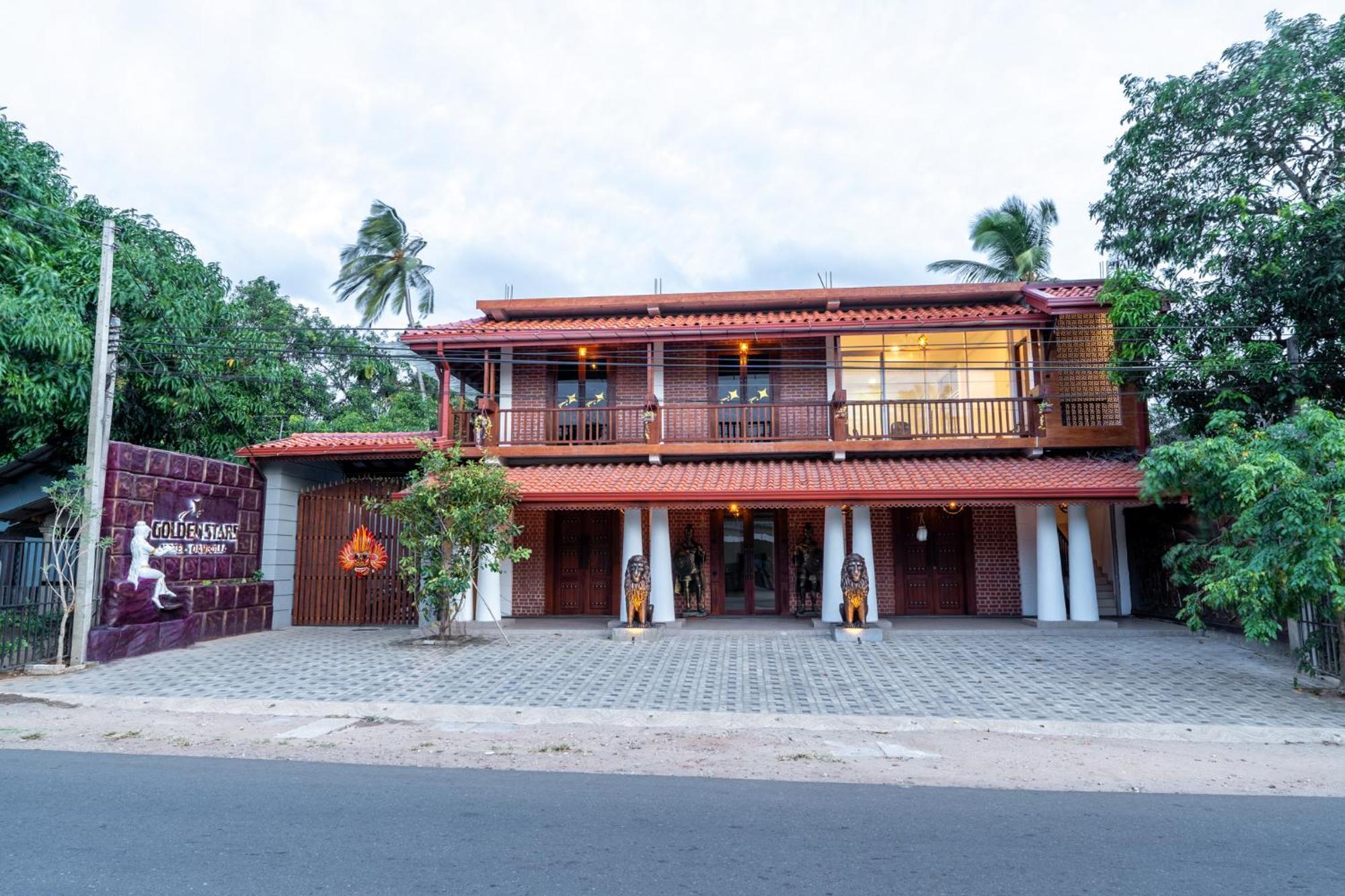 Golden Stars Hotel Dambulla Buitenkant foto
