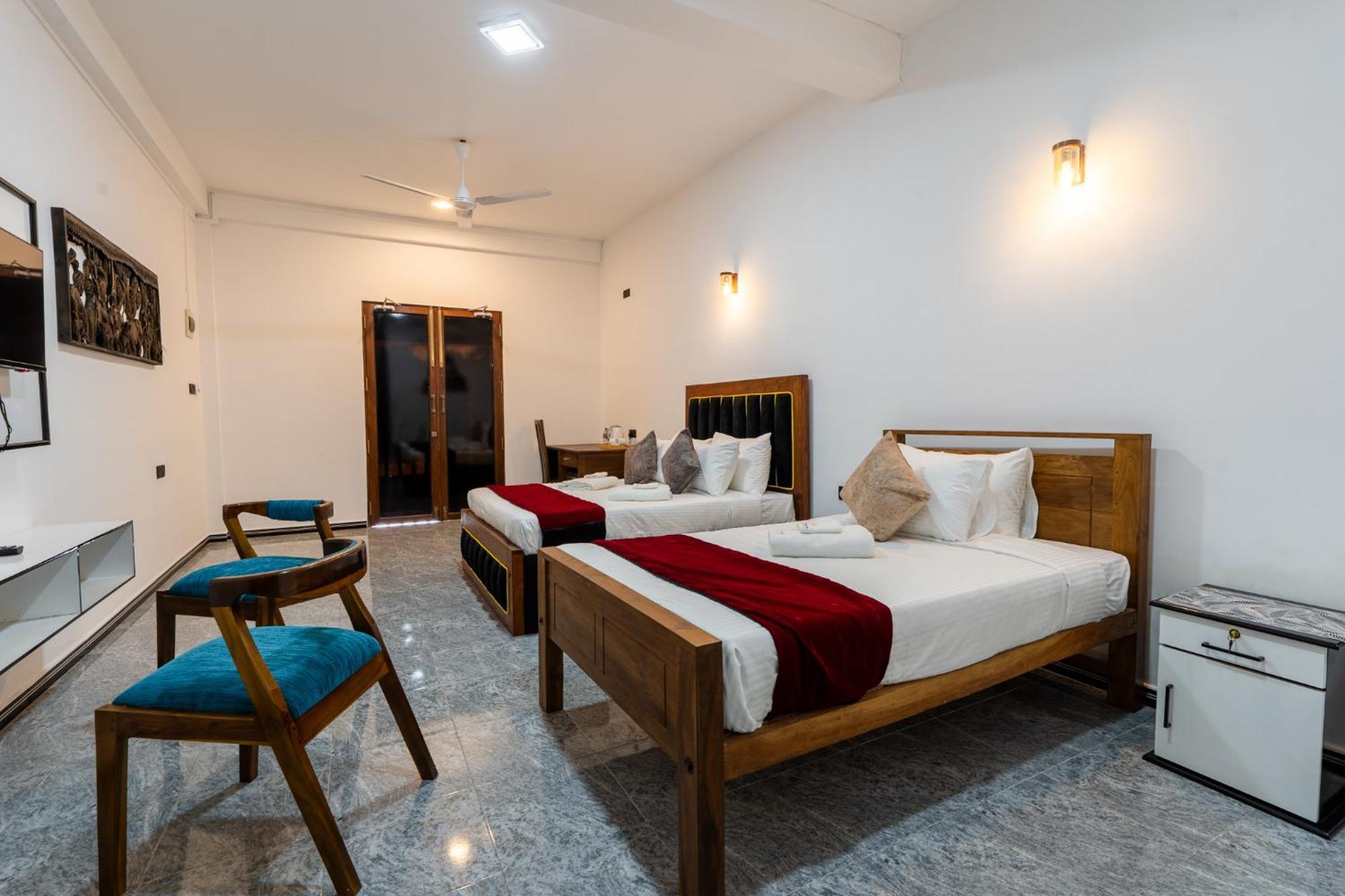 Golden Stars Hotel Dambulla Buitenkant foto