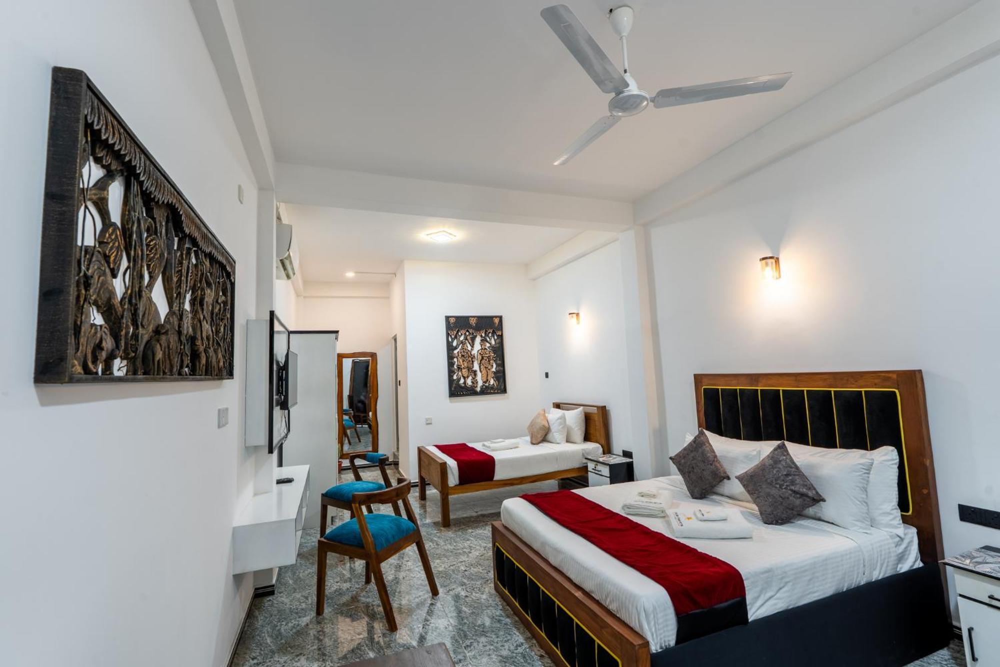 Golden Stars Hotel Dambulla Buitenkant foto