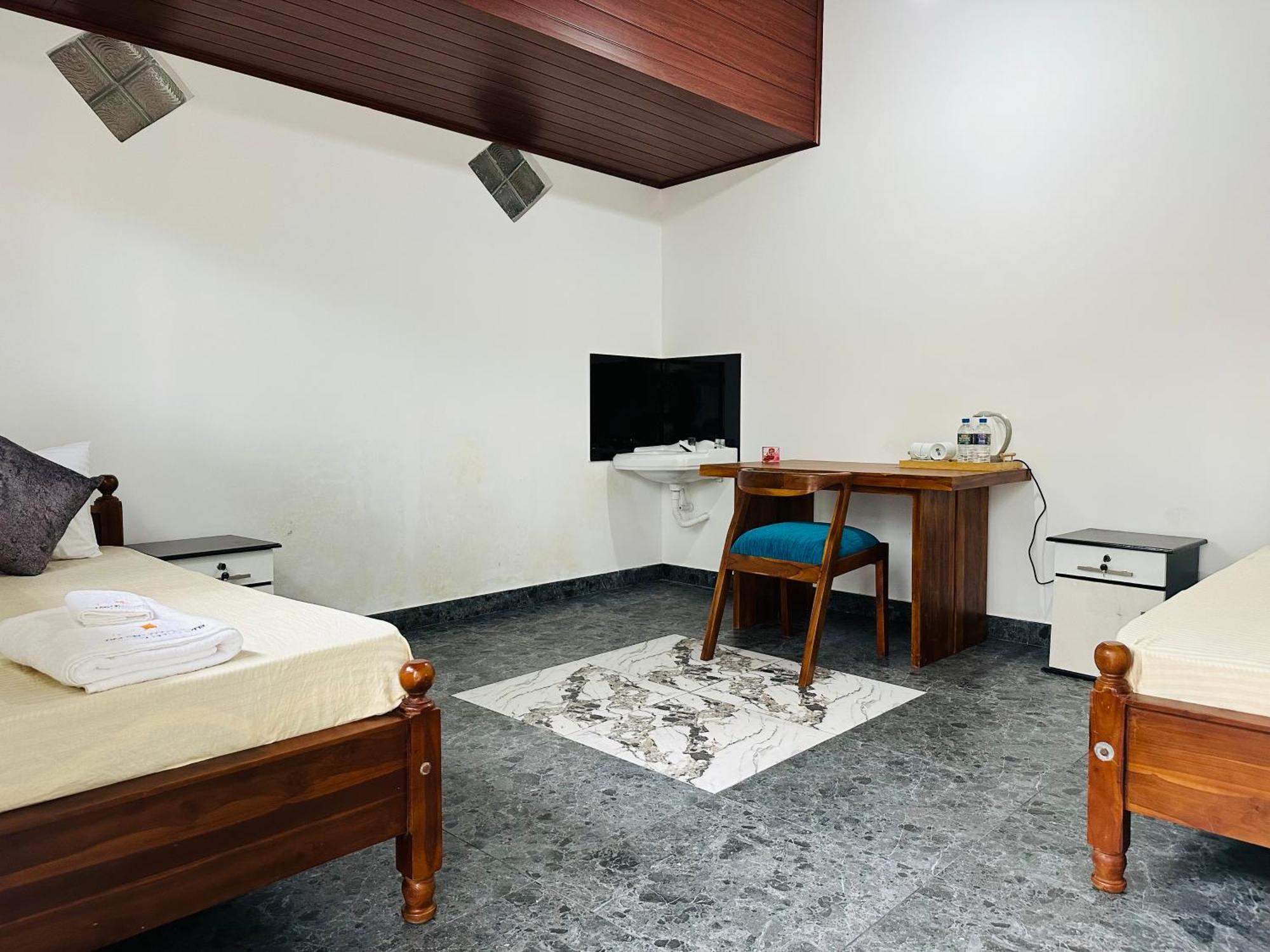 Golden Stars Hotel Dambulla Buitenkant foto