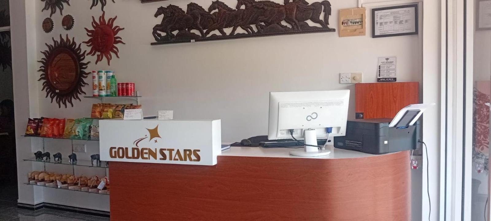 Golden Stars Hotel Dambulla Buitenkant foto